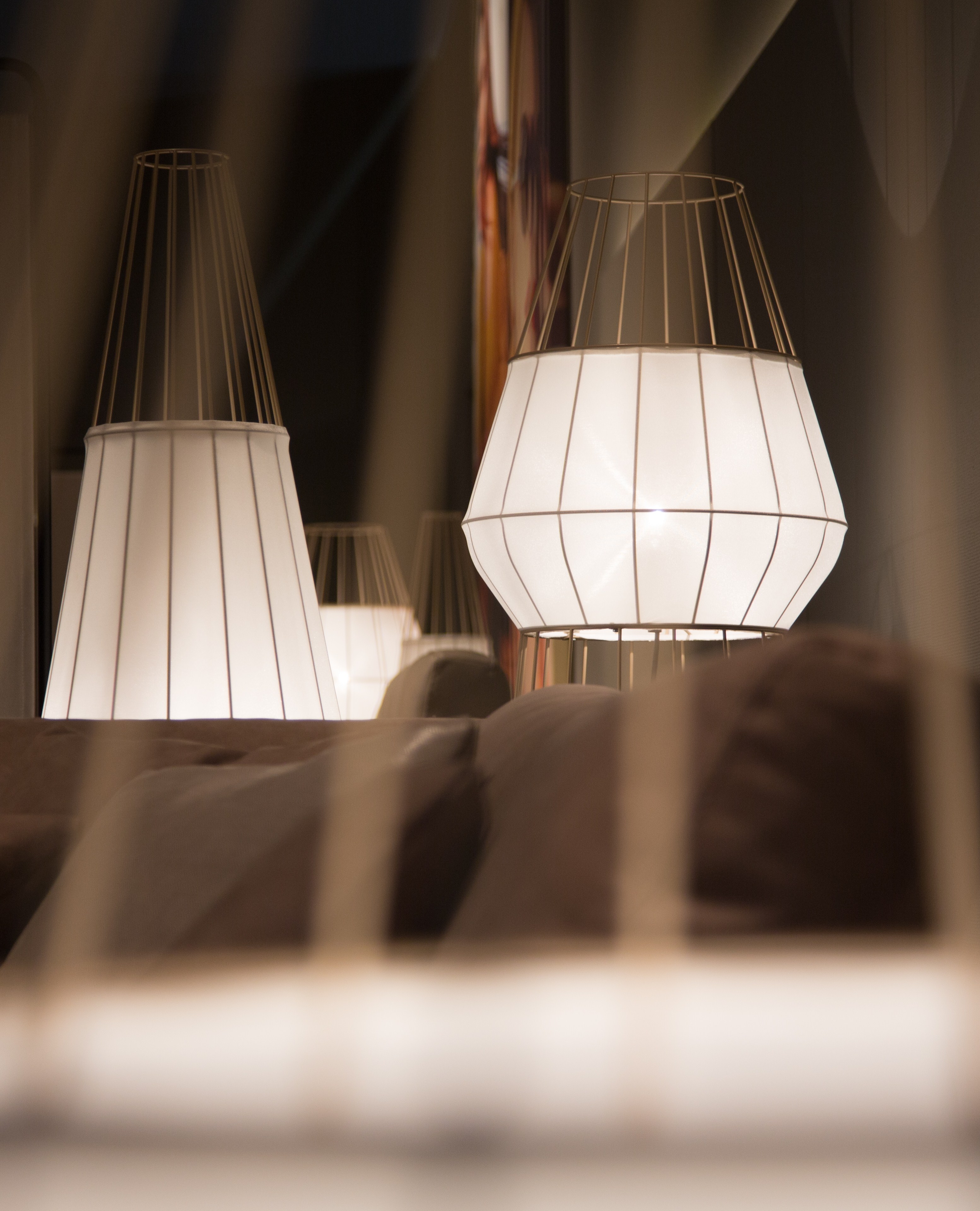 MODERN LIGHT