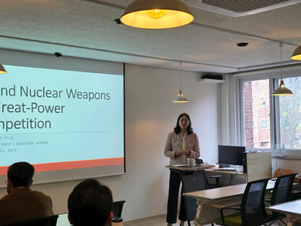 STP501 hosted a special lecture by Duyeon Kim, Ph.D.