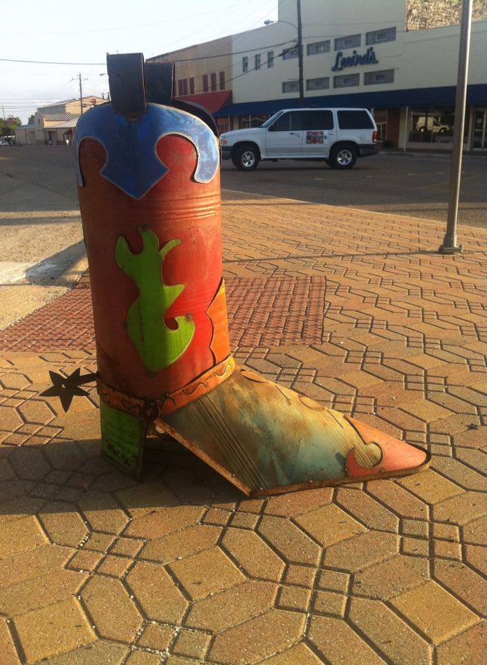 Boot on the corner - Gatesville