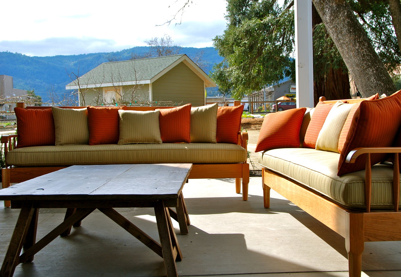 Outdoor Seating