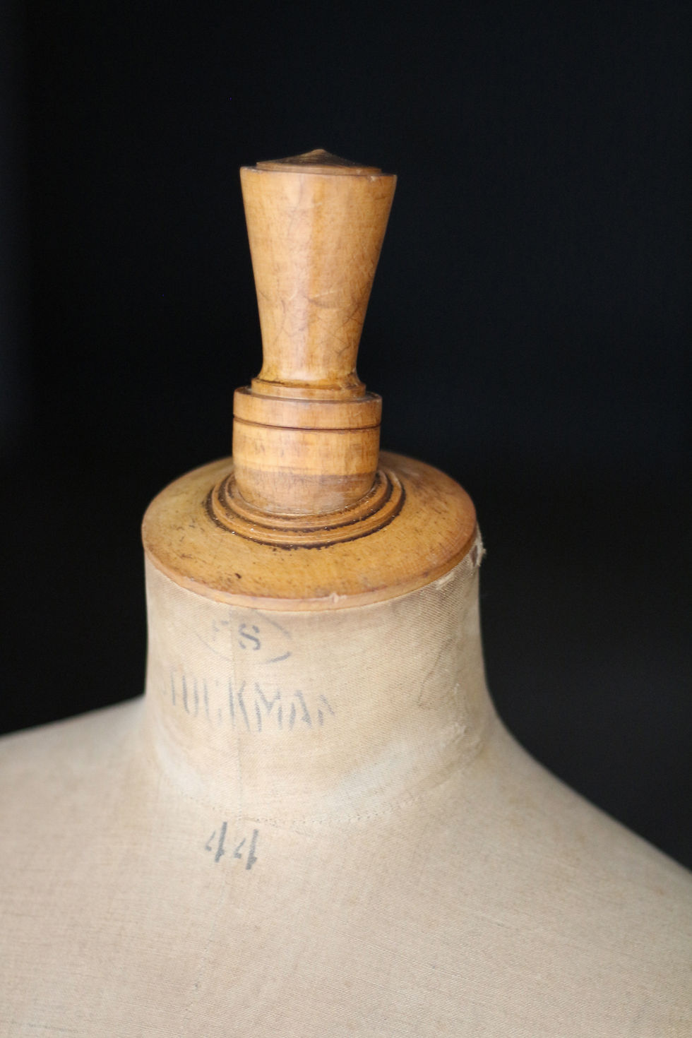 Elégant mannequin féminin STOCKMAN. Décoration vintage