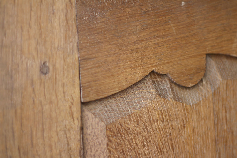 Miniature : Somptueux buffet en chêne massif, travail provincial du XVIIIeme siècle