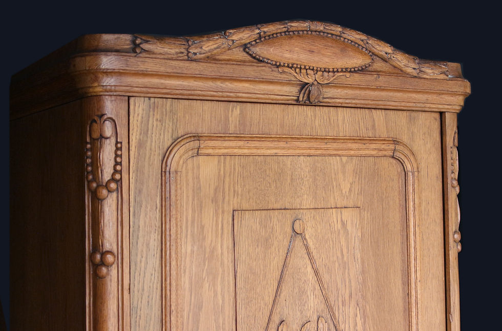 Miniature : Superbe bonnetière Art Nouveau en chêne (vers 1920).