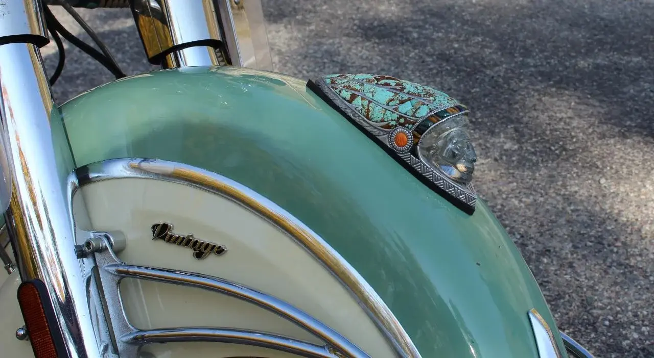 Number 8 Turquoise Bonnet