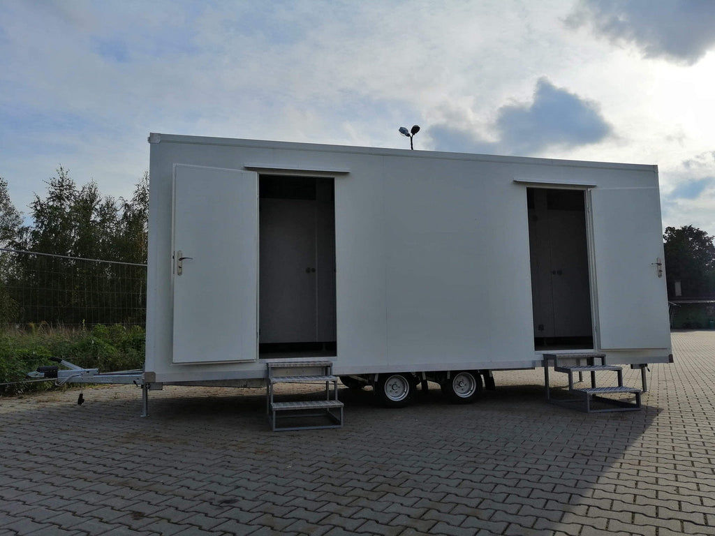 6m × 2.4m Mobile Toilet Trailer – Five Toilets and Urinals – view 1