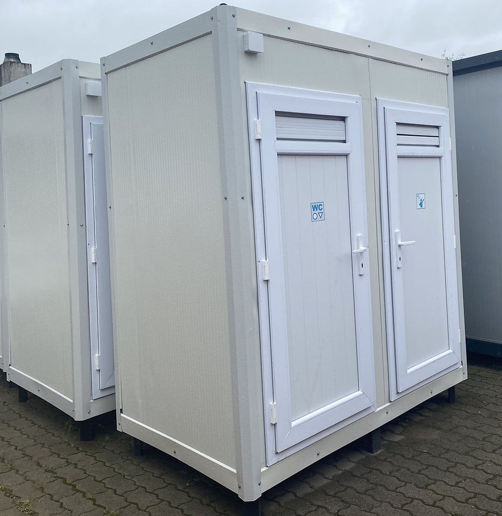Compact Toilet and Shower Cabin – 2.05m × 1.16m – view 1