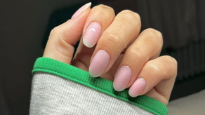 According to Celebrity Manicurists (and Hailey Bieber), "Soft Serve" Nails Are Taking Over Summer 2025