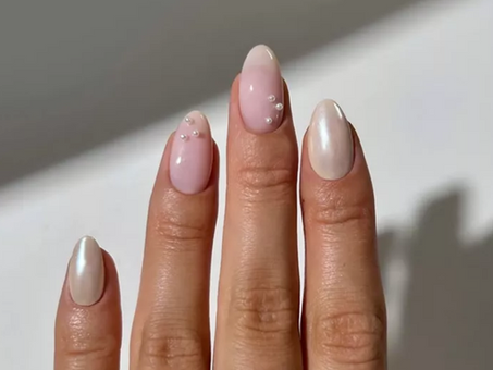 23 Pearly Nail Ideas Inspired by June’s Elegant Birthstone