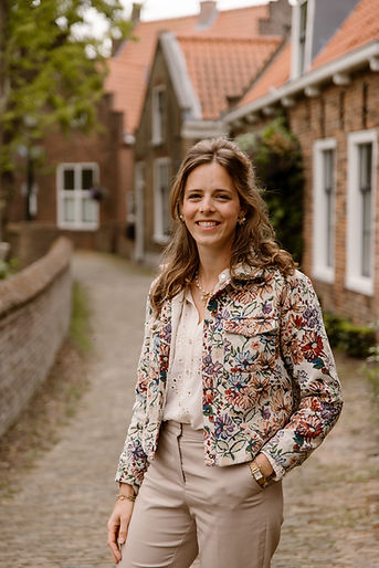 Zoe verloskunde WR44.jpg