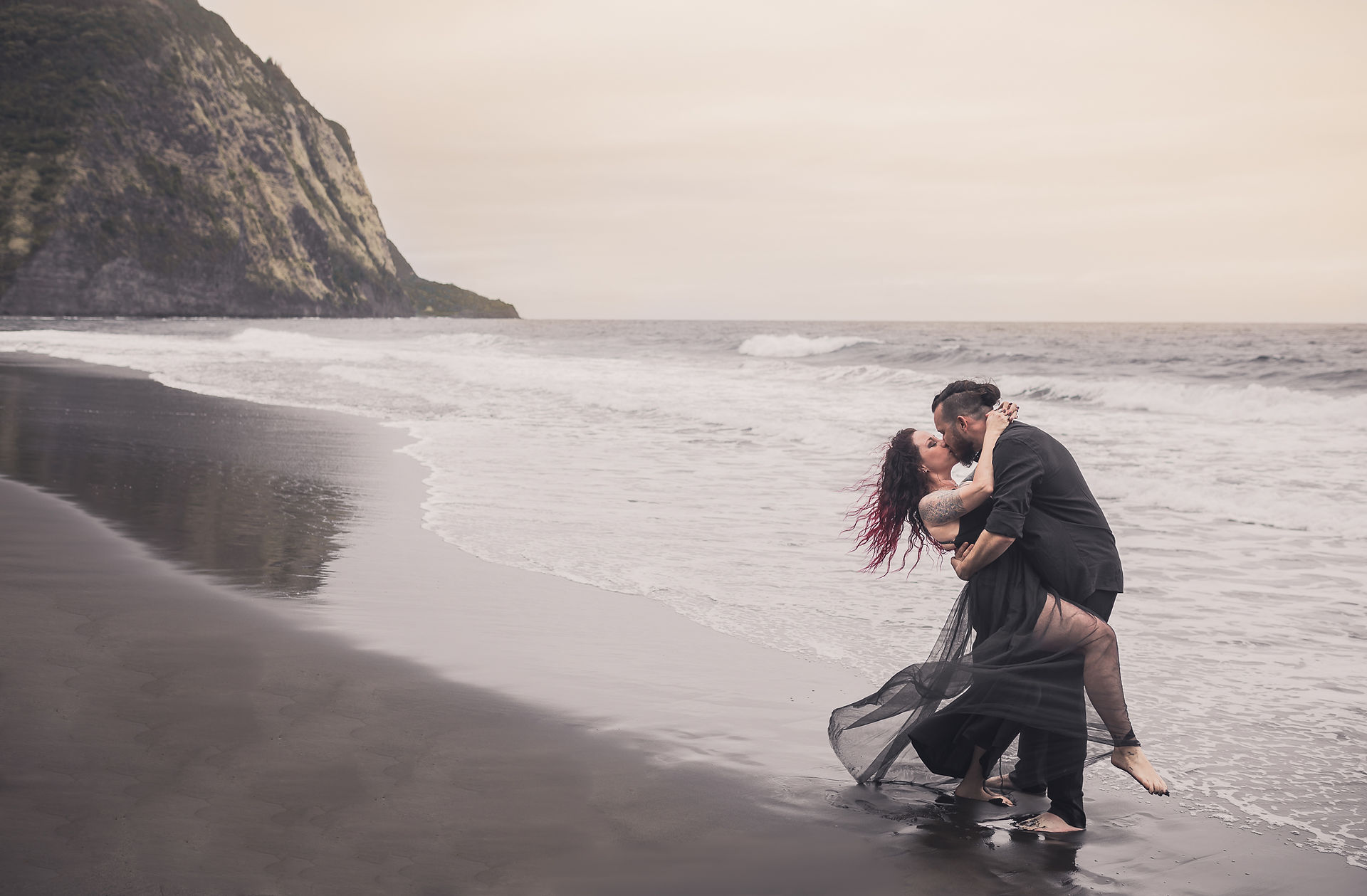 guy dipping girl back and kissing him