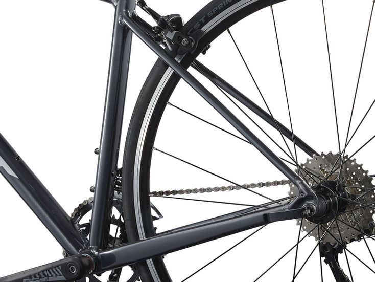 Giant Contend 3 Road Bike Cockpit Detail