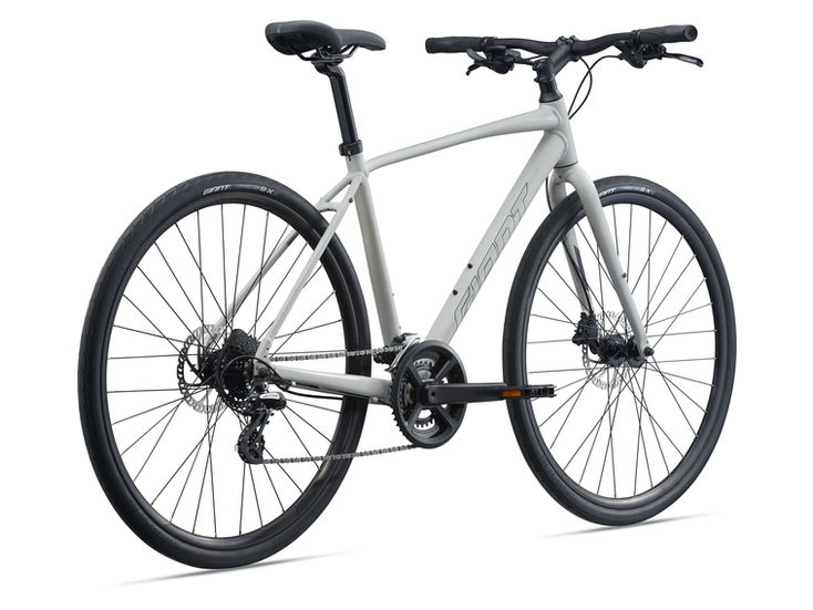 Giant Escape Disc 2 Hybrid Bike Drivetrain Detail