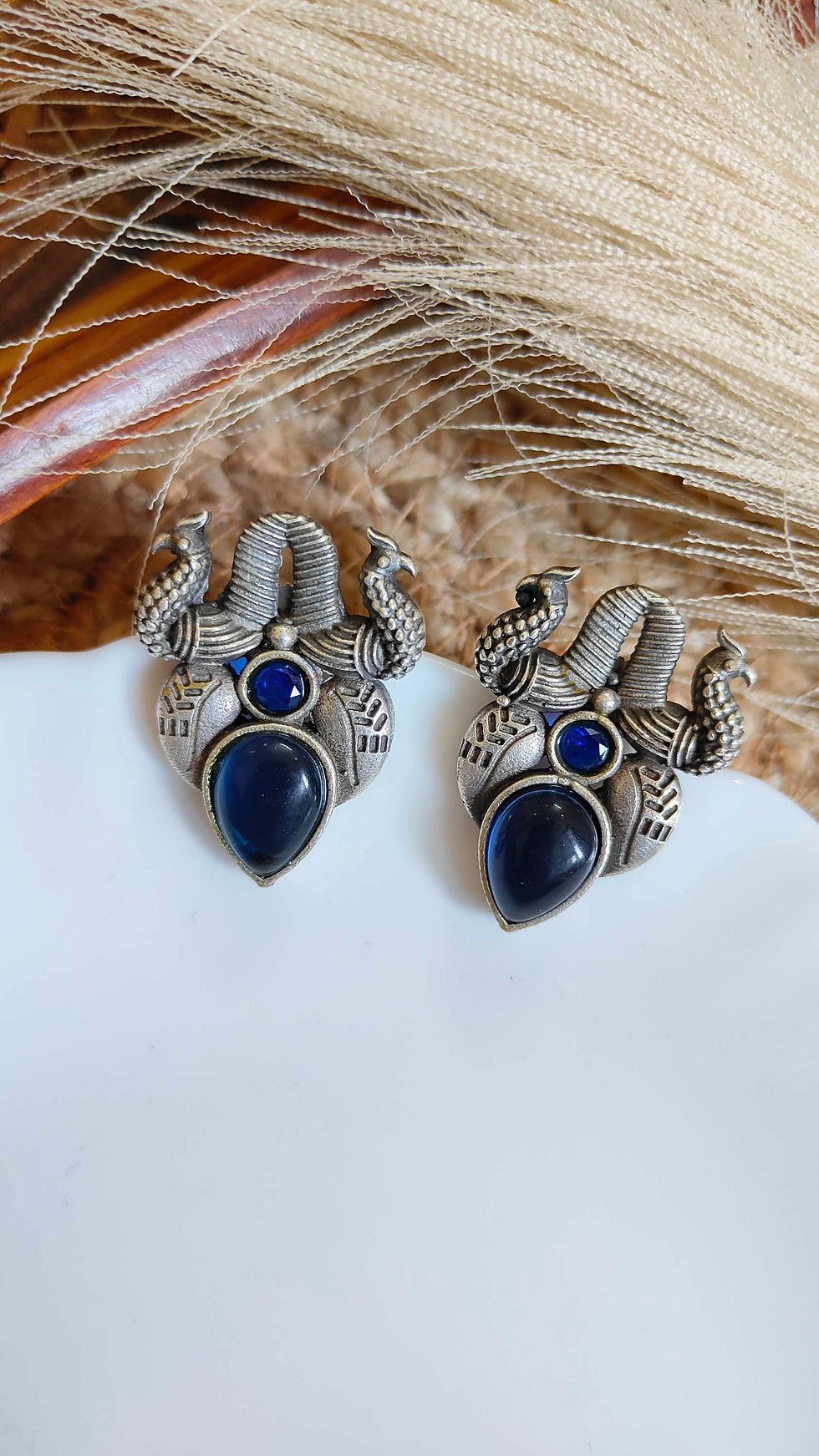 Thumbnail: Swan Earrings Studs