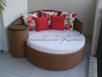 CHAISES & CONCHAS 19