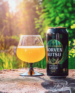 Tuotekuvaaja Jyväskylä Yönhehku Valokuvaus Henri Kolehmainen