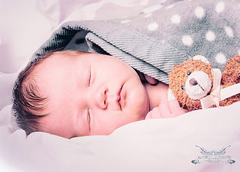 Newborn kuvaus - Valokuvaaja Jyväskylä - Henri Kolehmainen photo