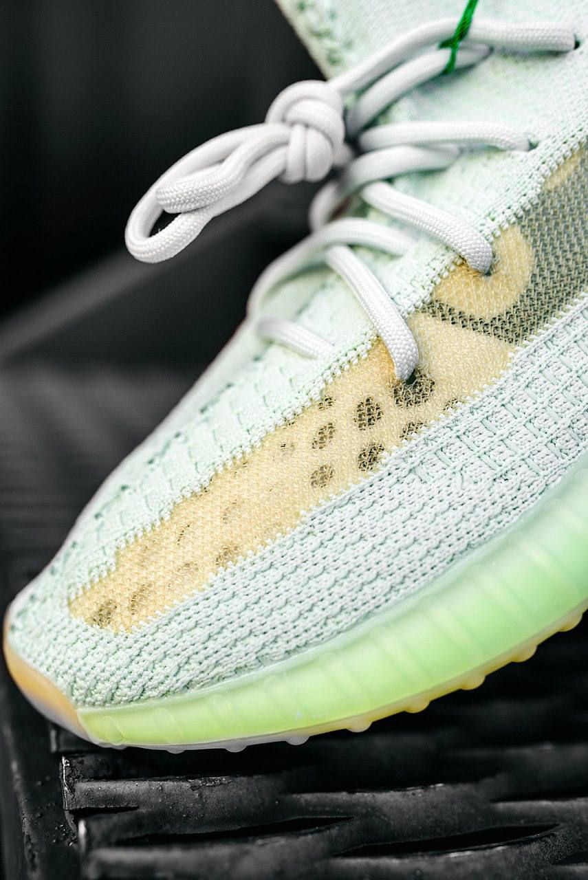 Miniatura: Adidas Yeezy 350 Hyperspace