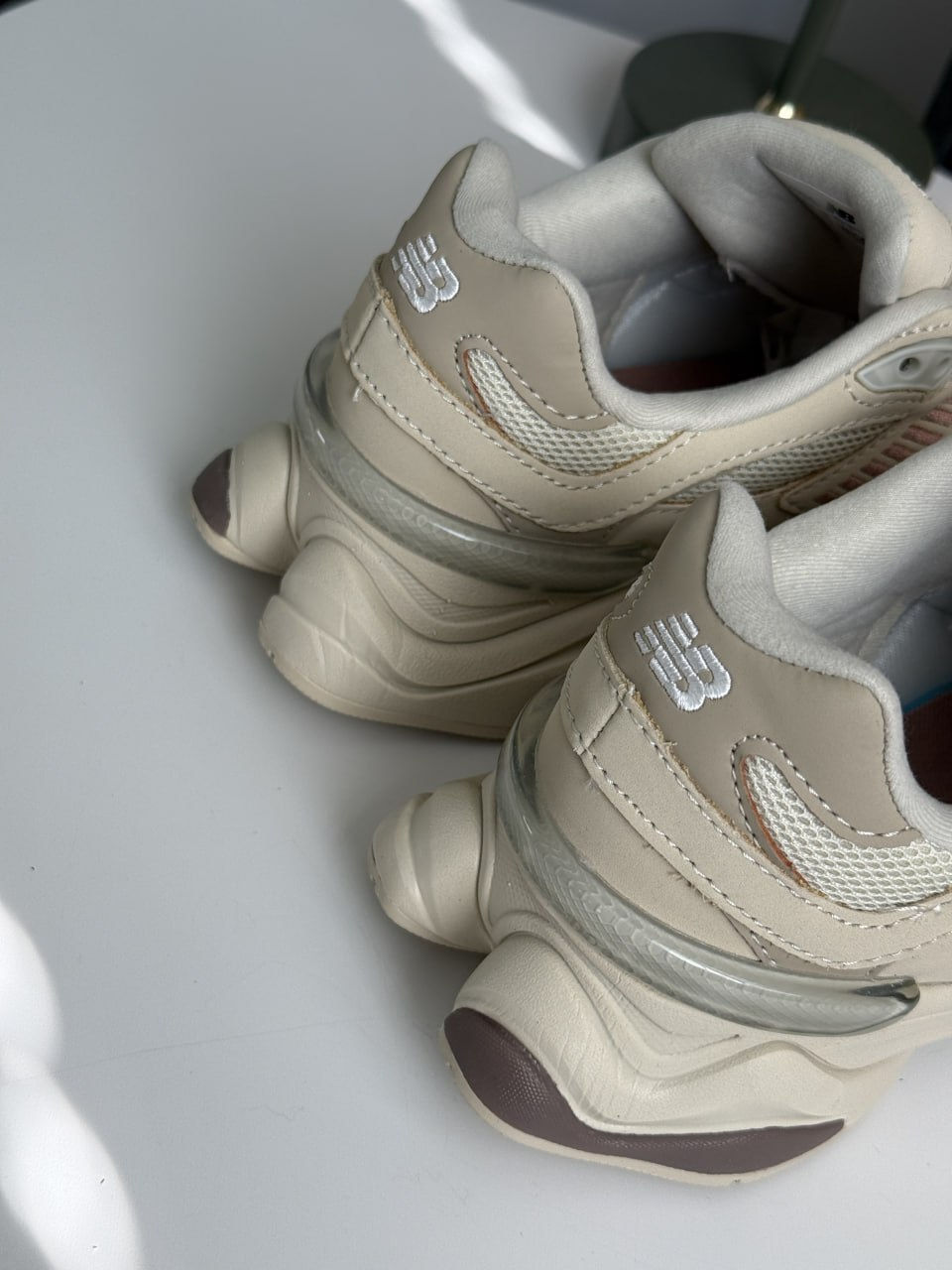 Miniatura: New Balance 9060 Bone Sparrow
