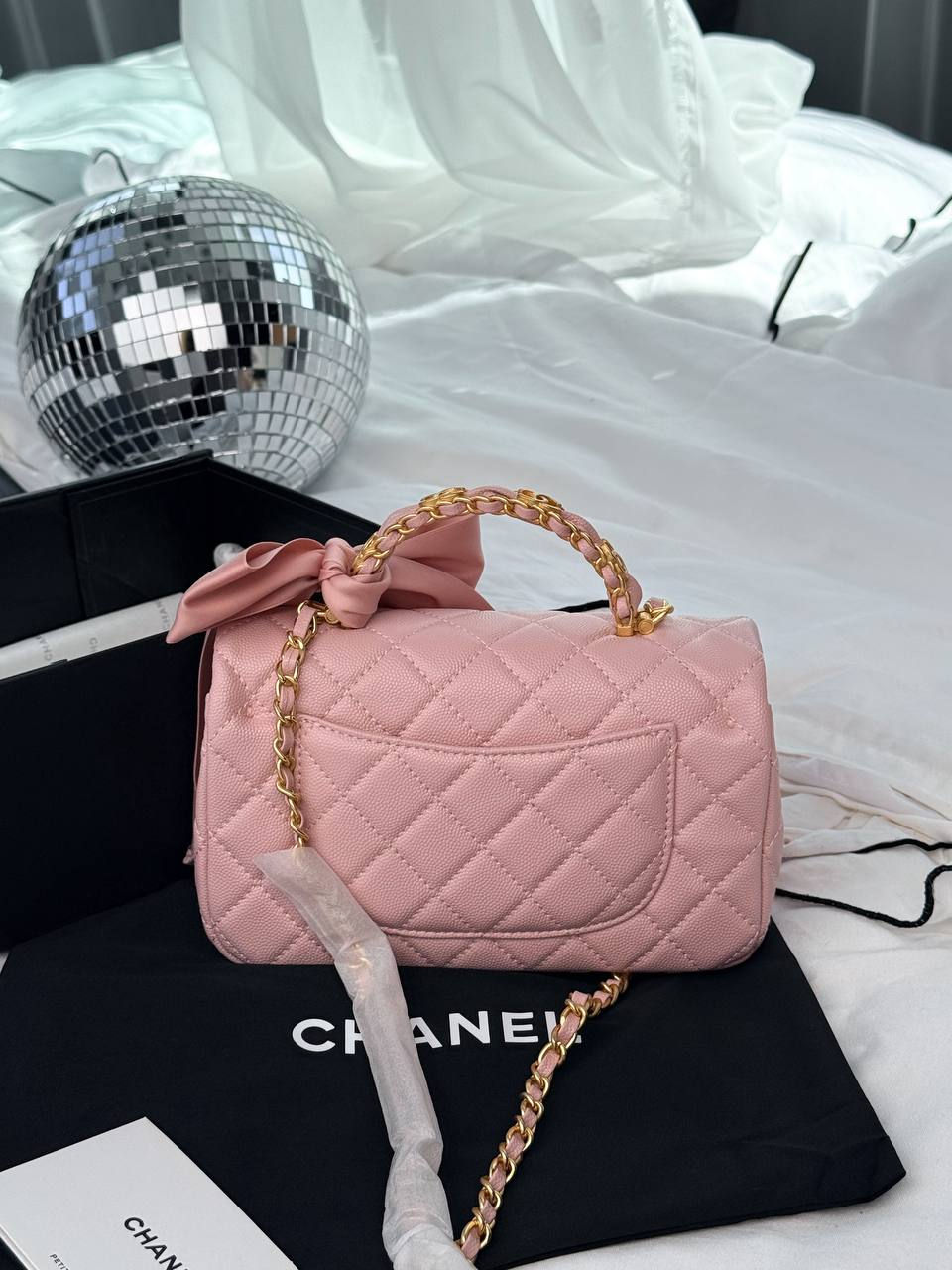 Miniatura: Chanel Classic Flap Top Handle Caviar Pink with Gold