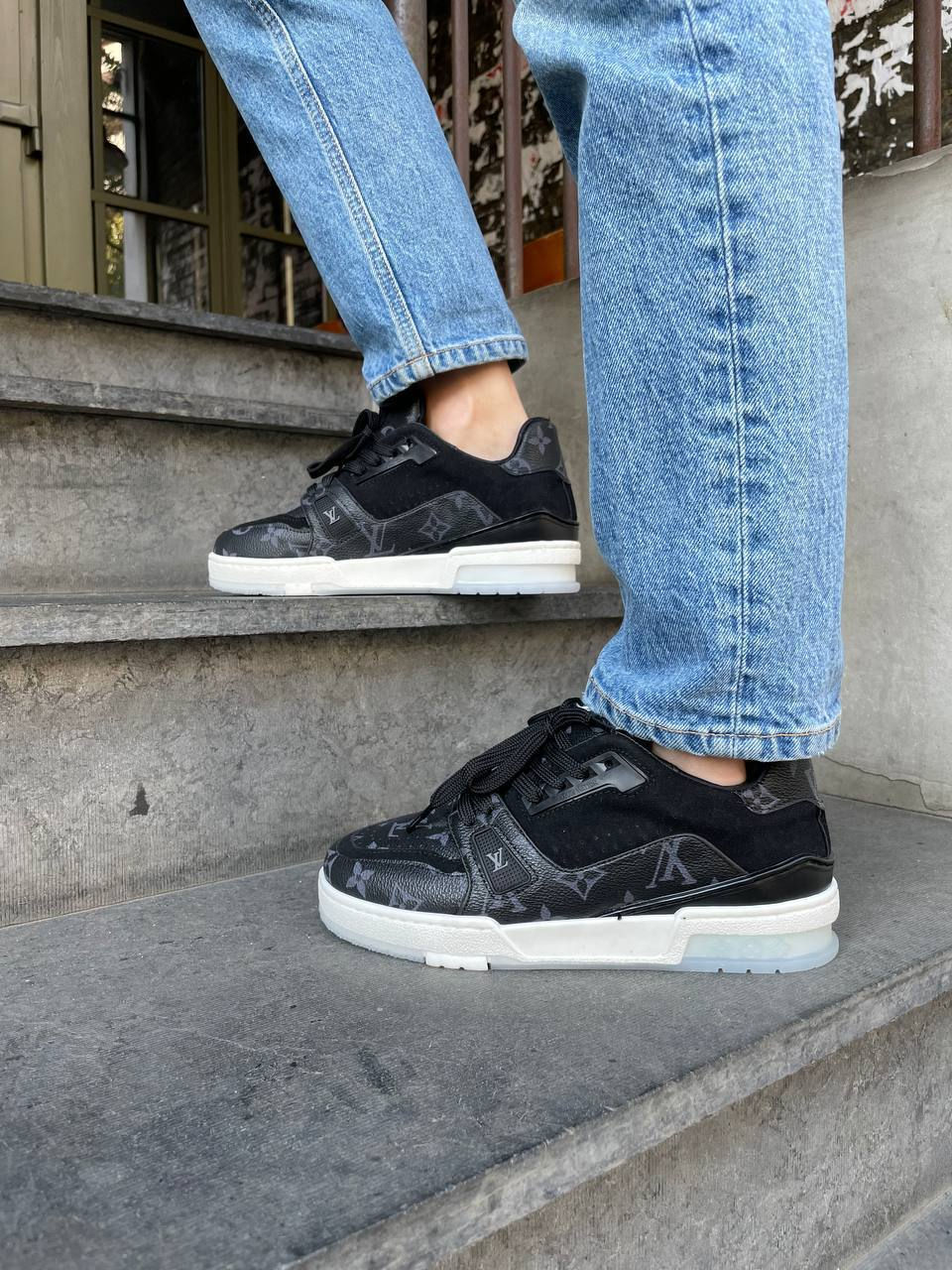 Miniatura: Louis Vuitton Trainer Black