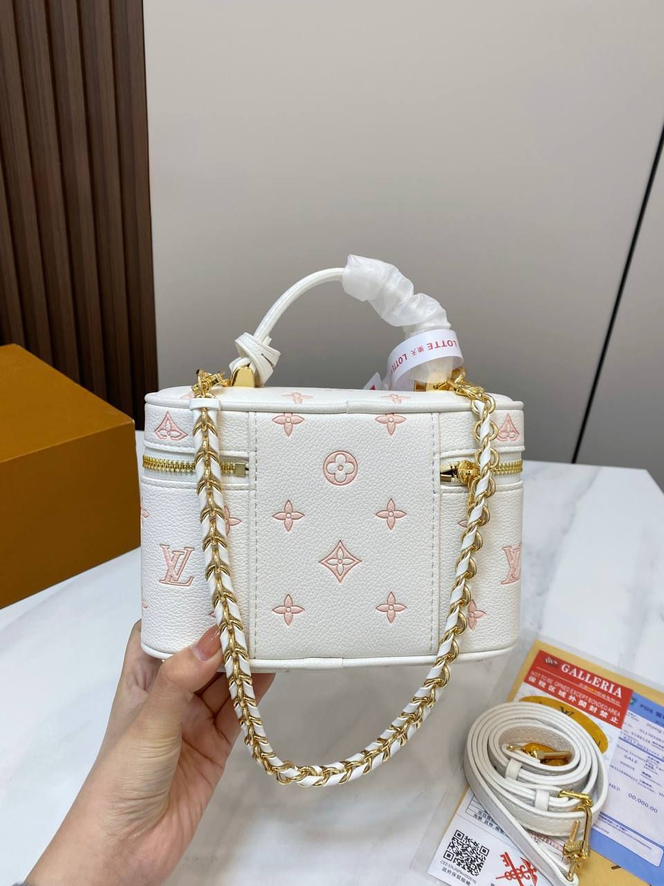 Miniatura: Louis Vuitton Vanity PM Monogram Empreinte Leather