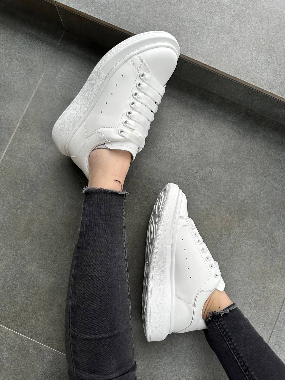 Miniatura: Alexander McQueen Triple White