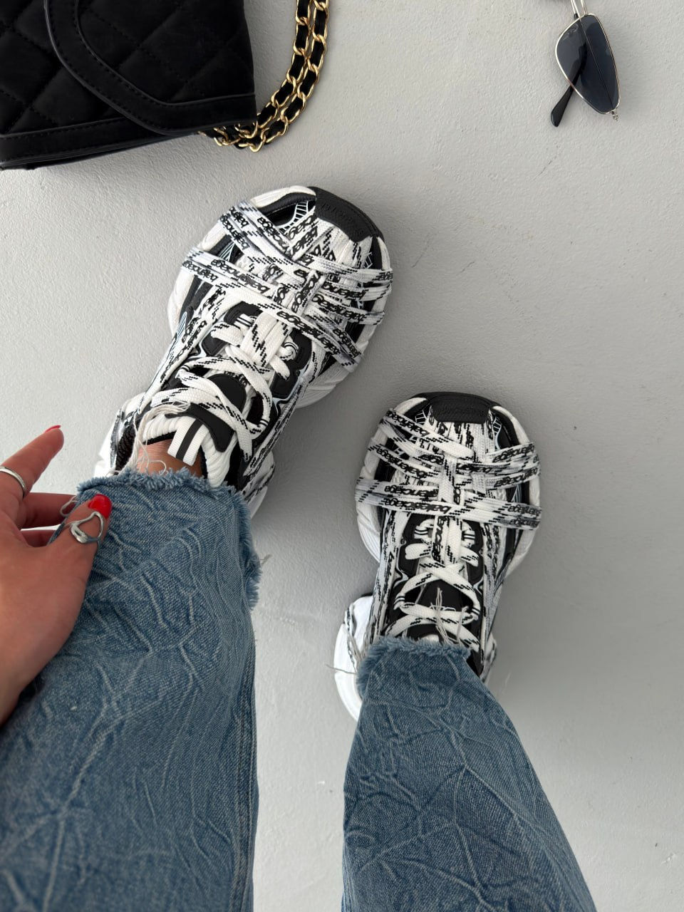 Miniatura: Balenciaga 3xl Extreme Laces Logo Sneaker in White Black