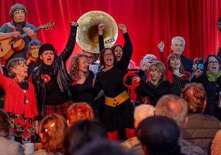Les Fanfaronnades de la Fanfare en Plastic