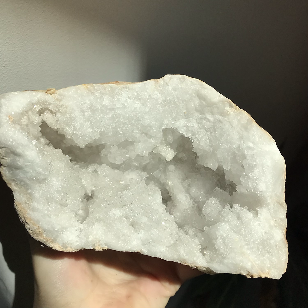 Thumbnail: Thick white Quartz Geode with glossy points 