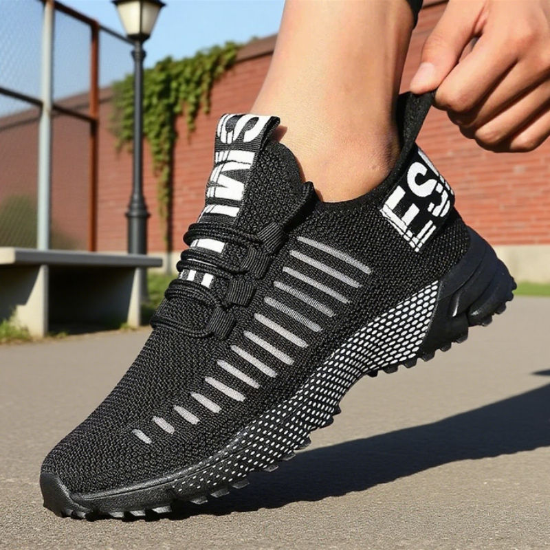 Fashionable Women's Sneakers Lightweight Breathable Fast Drying Mesh Cushioning