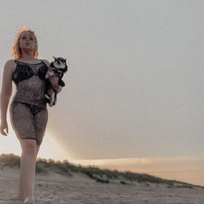 Guest Post: How to improve a negative body image and find self-love - Food Addiction Coach, Dr Bunmi