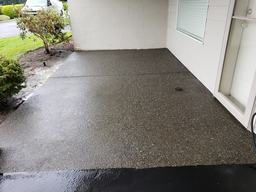 Small Exposed Aggregate Patio Replacement