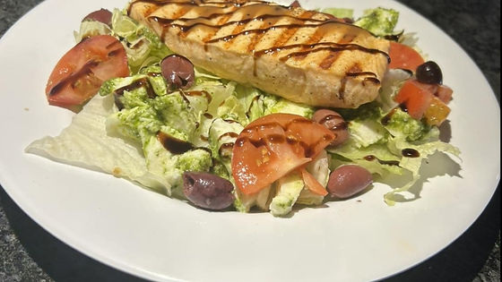 Grilled Salmon Salad