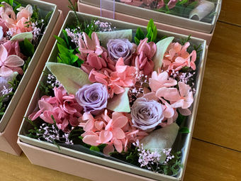 プリザーブドフラワーのフラワーボックス