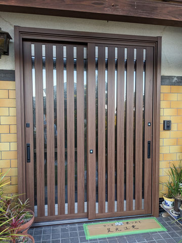 玄関ドアリフォーム