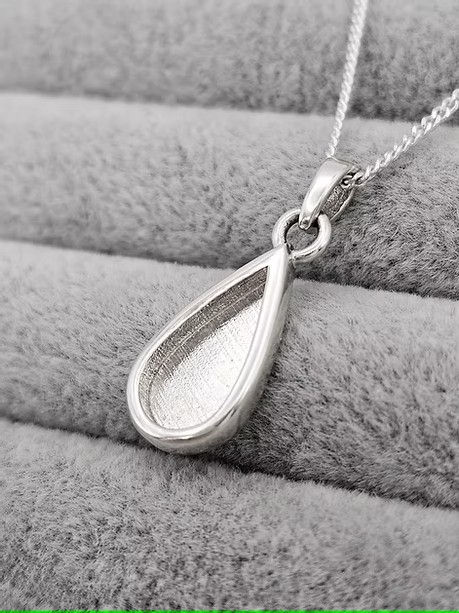 CC188 Small Thick Trim Teardrop