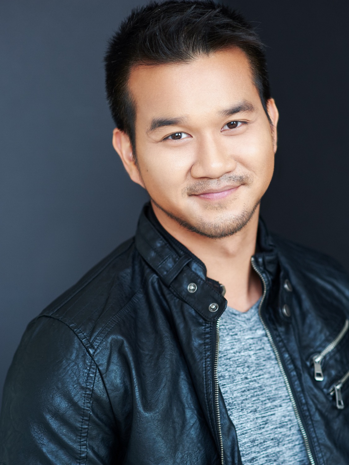 Phi Huynh Official Website