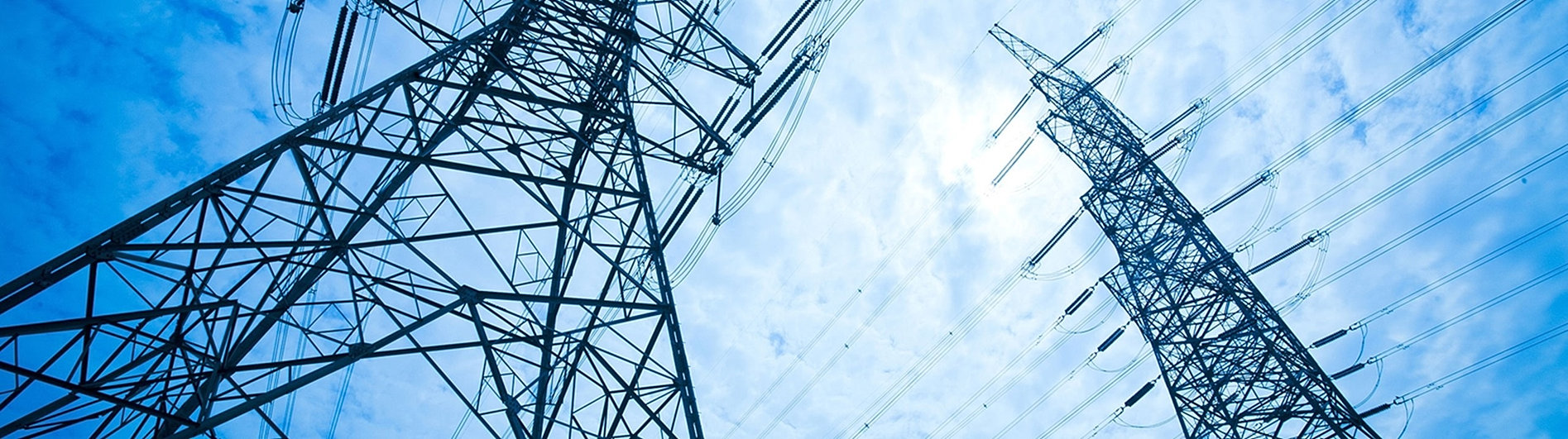 Algumas Residências Recebem Três Fios Da Rede De Energia Elétrica
