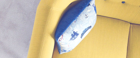 黄色のソファー