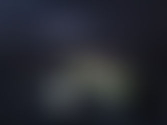 Fjallið eina og Sandfell í logni, tunglbirtu, snjó og töfrandi útsýni yfir snævi þakið Reykjanesið.