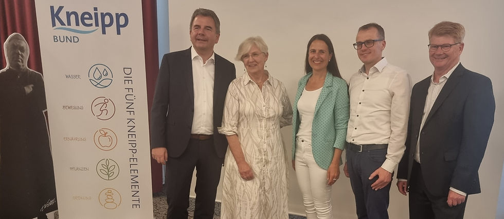 Das neue Präsidium des Kneipp-Bundes Deutschland mit (v.l.): Schatzmeister Stefan Welzel, Gisela Gehrmann, Christina Haubrich, Alexander Krauß und Dr. Lutz Ehnert