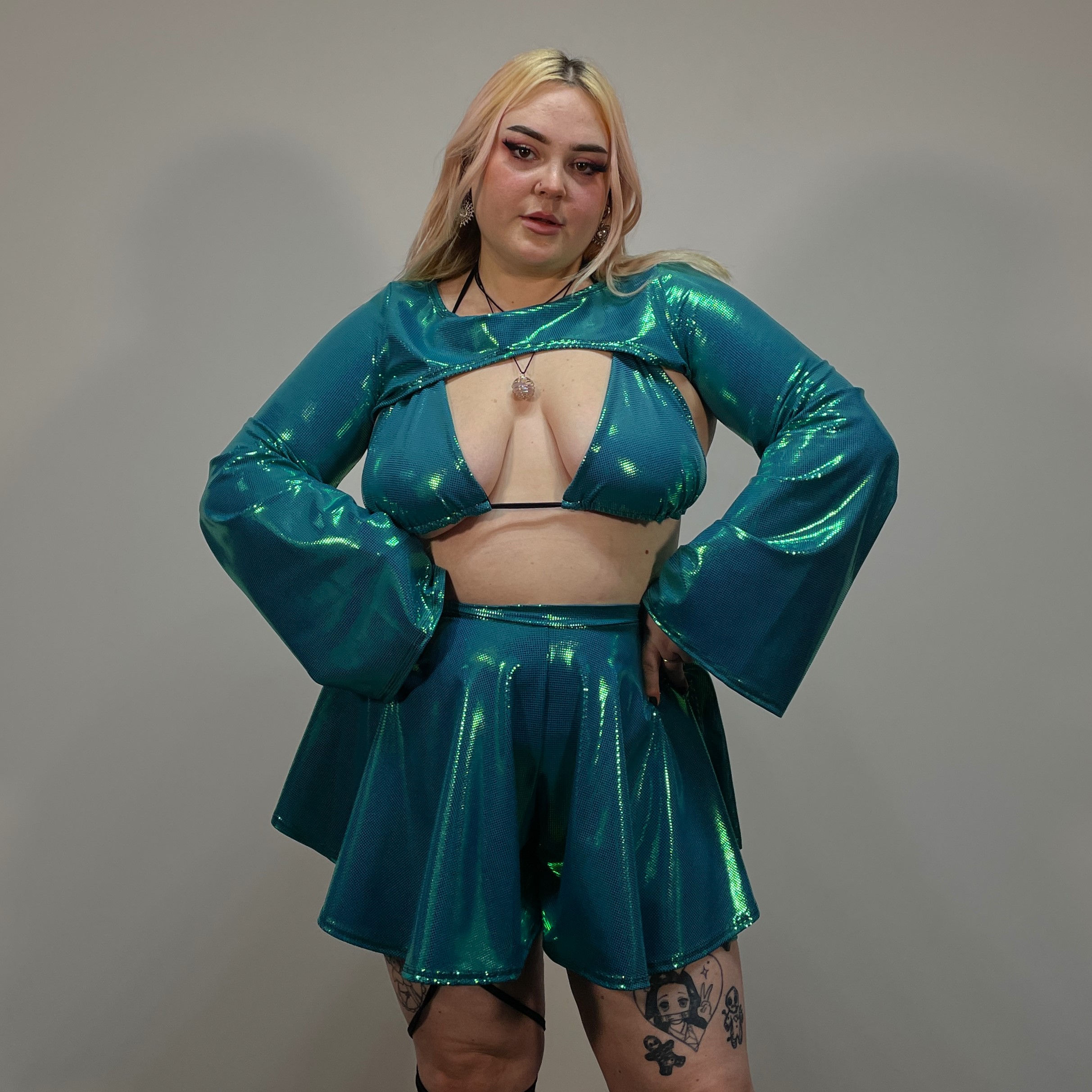 Emerald Shimmer Bell Sleeve Super Crop Top