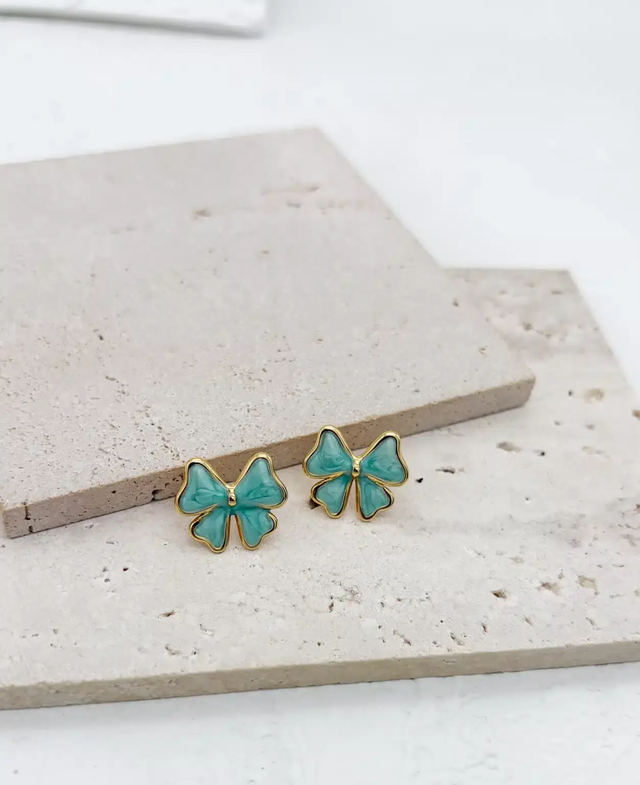 Χρυσά Σκουλαρίκια Φιόγκος με Σμάλτο