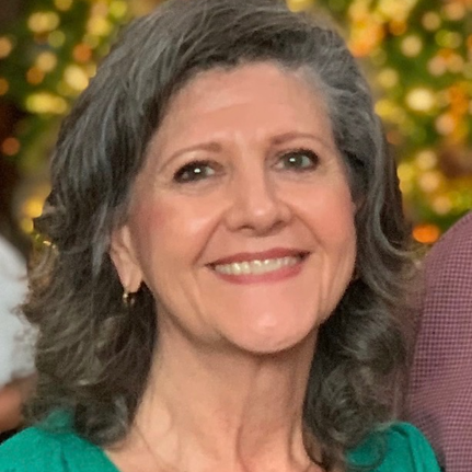 Paula's Headshot.png