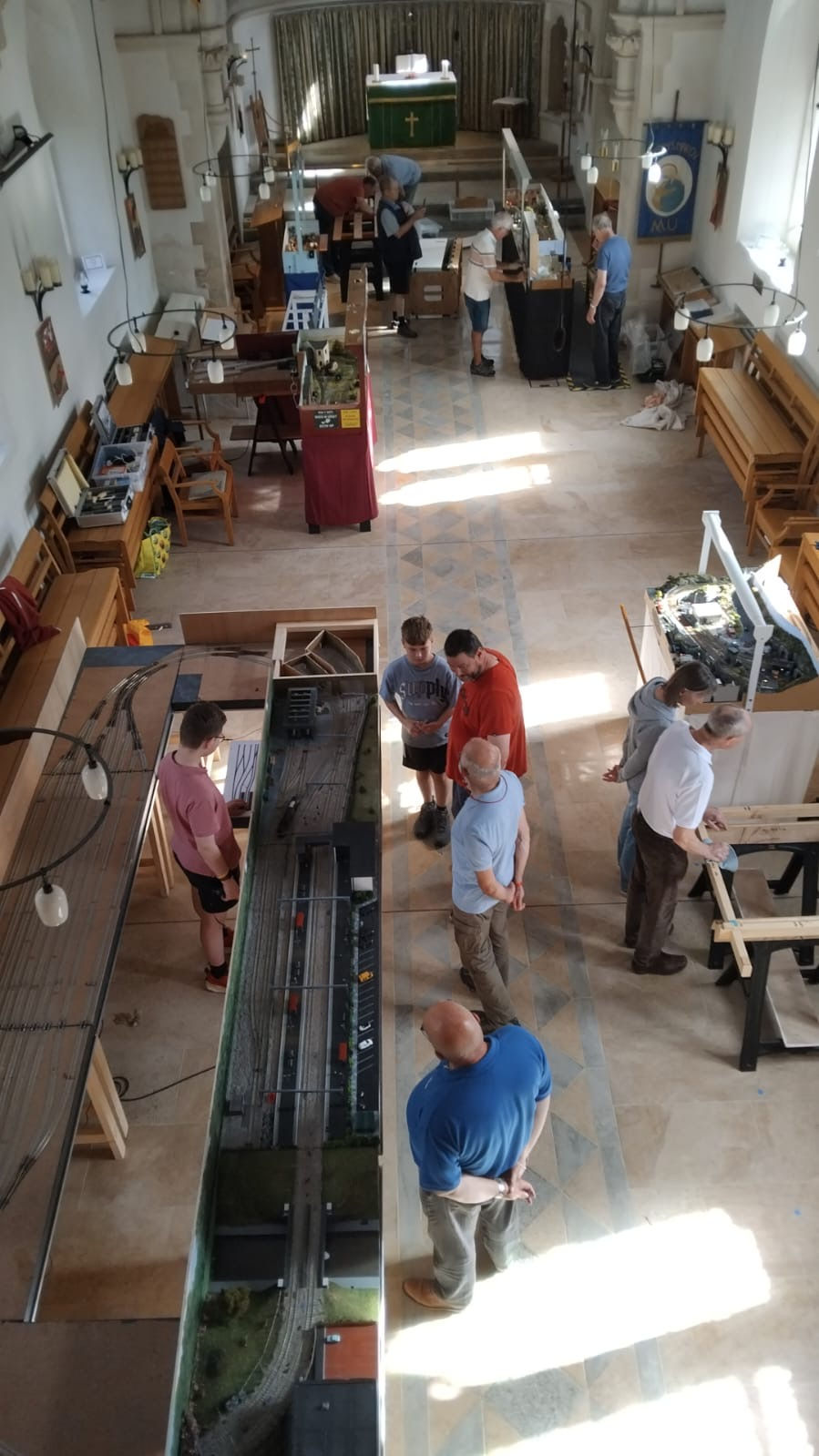 SETTING UP FOR LATE SUMMER MODEL RAILWAY SHOW TOMORROW - MARCH