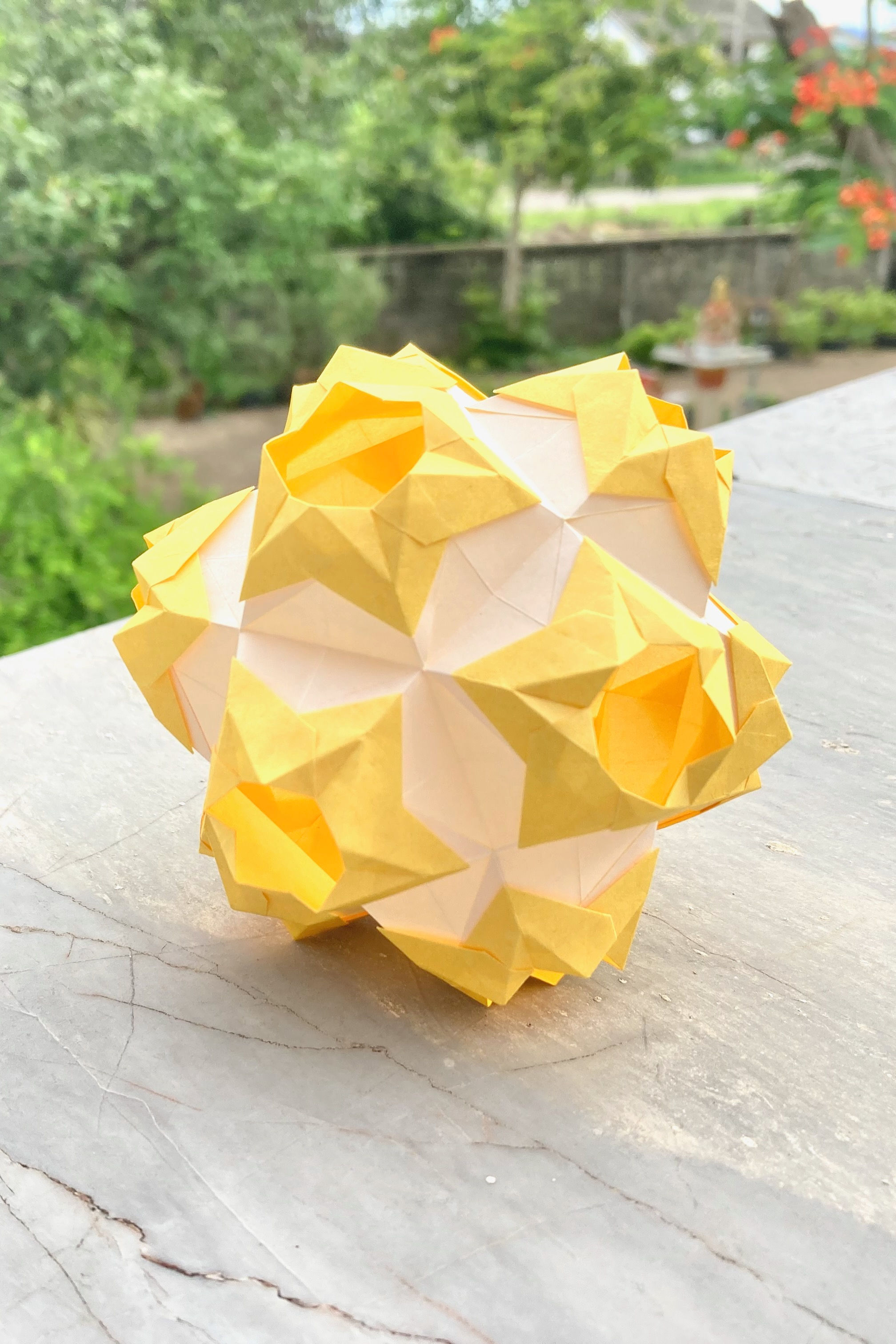 Triumph Sun Kusudama