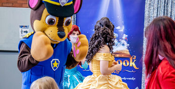 Launch Party_371.jpg