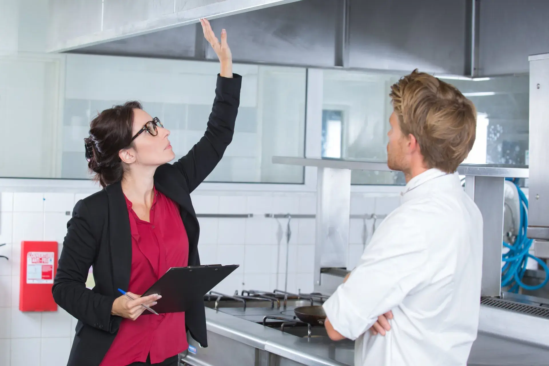 Book a cleaning consultation with Cleaníge. 