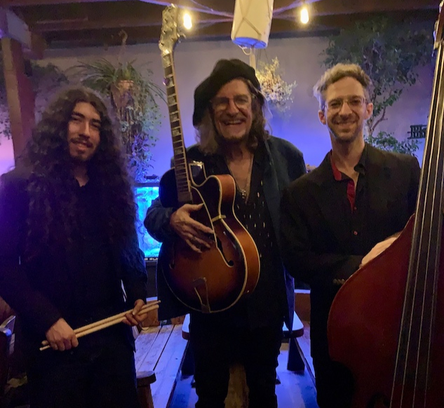 Bruce Garnitz and Friends artwork from Birds Of A Feather Jazz Lounge