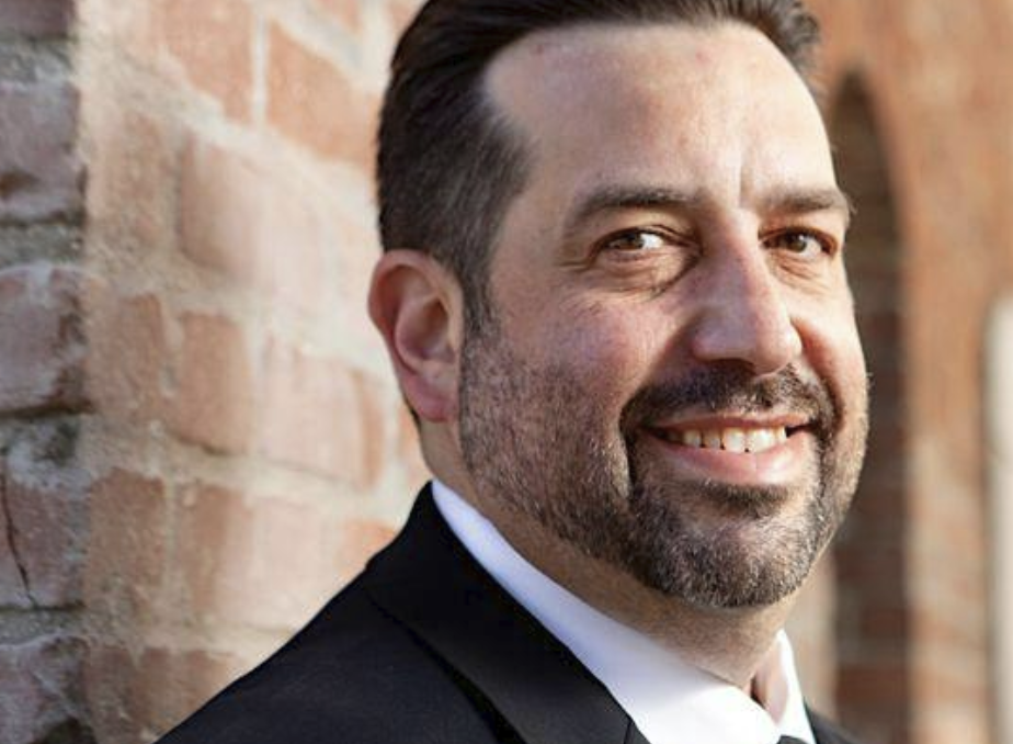 DAN OLIVO’S SALUTE TO CROONERS artwork from Birds Of A Feather Jazz Lounge